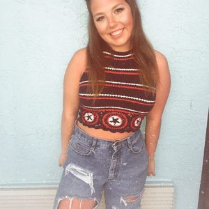 Meet your Posher, Caroline